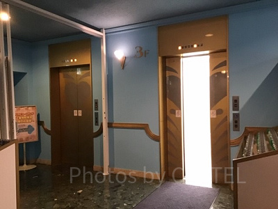 サンリオピューロランド　館内エレベーター
