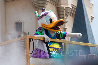 燦水！サマービートのドナルド（ニコン一眼レフカメラ使用）