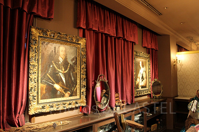 ショコラ夫人の旧邸で世界のチョコレートに舌鼓