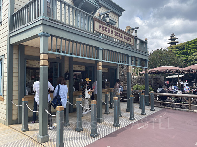 食べ歩きメニューを販売