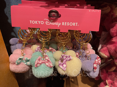 キーチェーン4個セット（ミニーグッズ）