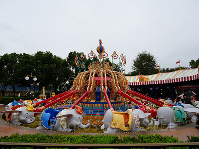 上海ディズニー：空飛ぶダンボ