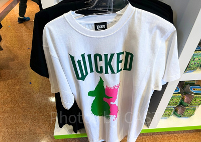 ウィキッドのシンプルなTシャツ（白）