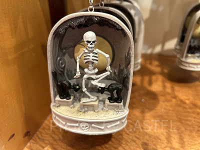 オーナメント：骸骨の踊り