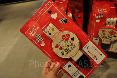 スヌーピー「A Love of Your Own」カメラストラップ