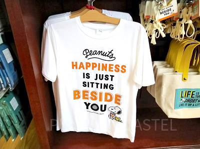 スヌーピーとウッドストックのTシャツ