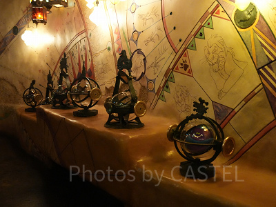 カリフォルニアアナハイムディズニーのアトラクション：ソーサラー・ワークショップ