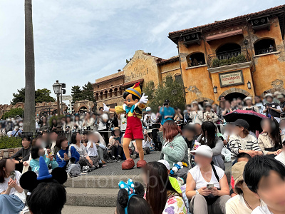 ザンビ前から見たスパークリング・ジュビリー・セレブレーション