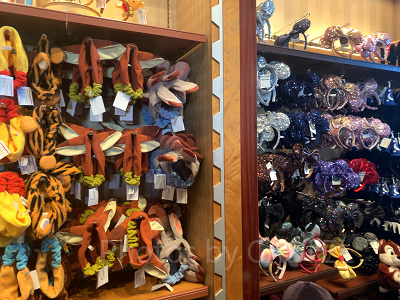 定番身につけグッズ