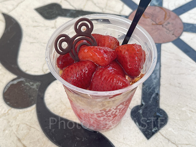  ストロベリー＆バルサミコのグラニータ