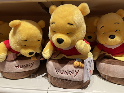 ふわふわでかわいい！ディズニーで買えるくまのプーさんのぬいぐるみ12選！