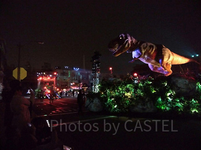 T-レックスのフロート／USJ新ナイトパレード