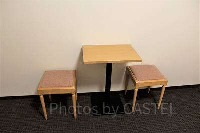 2人がけのテーブルセット