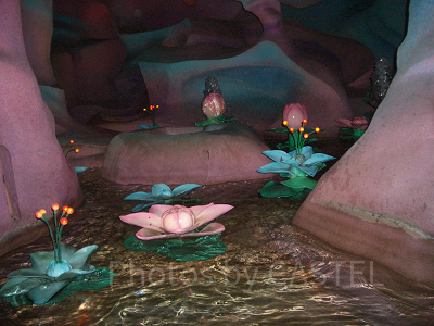 ダムが決壊して洞窟内に川が流れ込んでしまったかつてのチカピンヒル