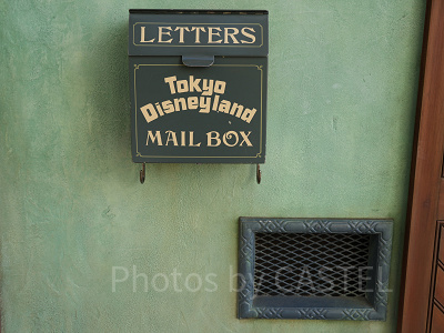 カフェ・オーリンズ横のポスト