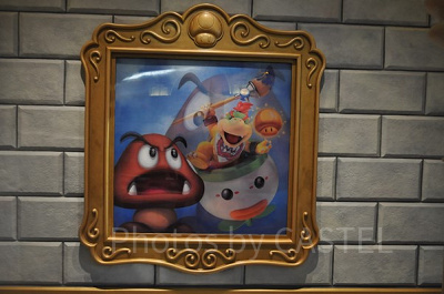 ピーチ城に飾られている絵は角度によって変わる