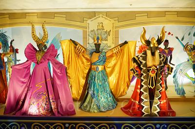 東京ディズニーリゾート アンコール! ザ・モーメンツ展：レジェンド・オブ・ミシカのコスチューム