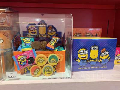 USJミニオンお菓子/アソートスウィーツ ポップアップケース
