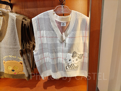 USJ冬グッズ：ハローキティのベスト