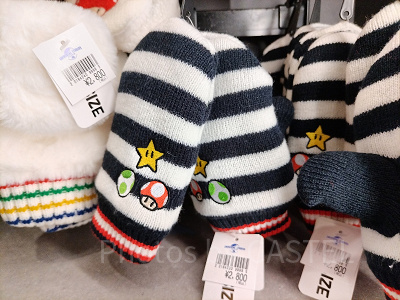 USJ冬グッズ：マリオのアイテム柄ボーダーミトン