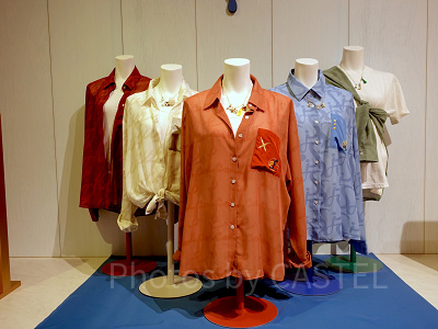  USJ×ワンピースコラボグッズ：麦わらの一味レディスシャツ