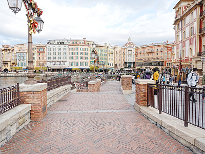 ゴンドリエスナック前の道沿いの鑑賞エリア