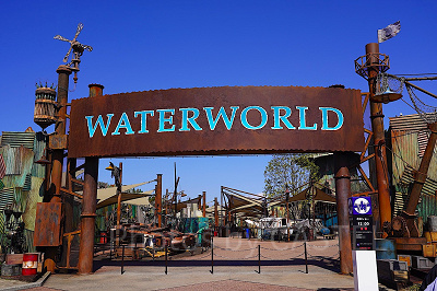 ウォーターワールド