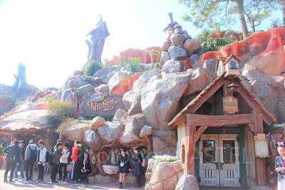 クリッターカントリー】BGMの音楽・アトラクション・レストラン