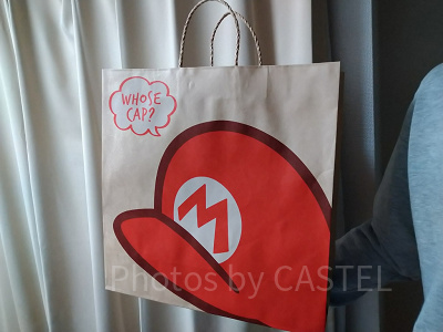 WHOSE CAP？のお土産袋