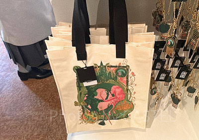 ウィキッドのトートバッグ（シルエット）