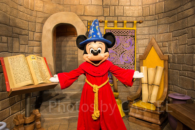 ‘’ほうき’’が登場する作品は？