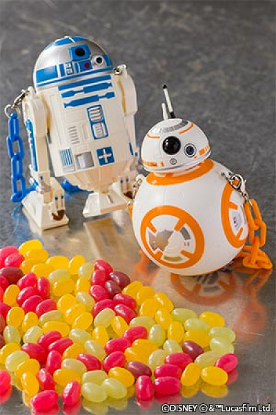 12 1 ディズニーランド限定スター ウォーズフードメニュー ダース ベイダーのポップコーンバケットが登場 12 1 ディズニーランド限定スター ウォーズフードメニュー ダース ベイダーのポップコーンバケットが登場