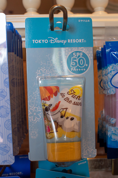 ディズニー 持ち物を少なくするポイント 最低限の必需品はこれ 夏 冬それぞれで必要なものも