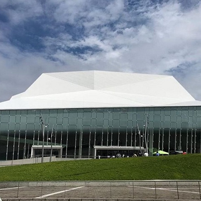 さまざまなイベントが開かれる多目的ホール