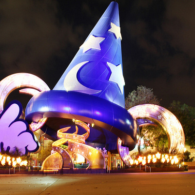 まるで魔法を見ているような不思議な世界観