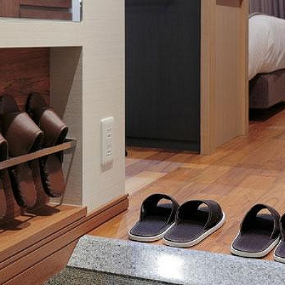 三井ガーデンホテル大阪プレミアの客室は全室フローリング