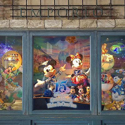 イベントごとに変わるディスプレイにも注目です！