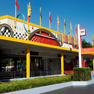 グランドサーキット・レースウェイの外観