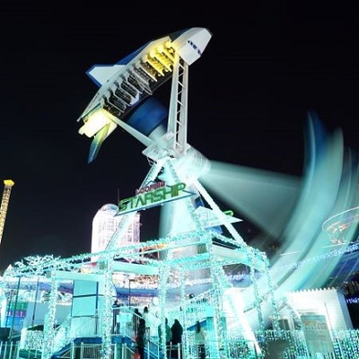 光をまとったアトラクション