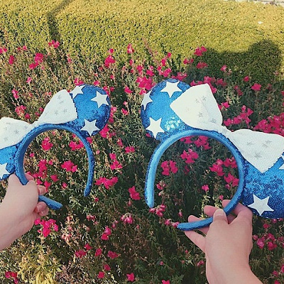 ブルーのスパンコールカチューシャ