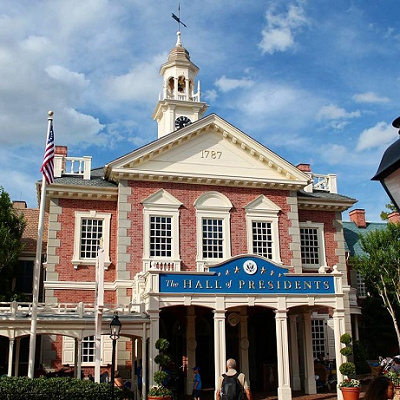 大統領のスピーチを聞くことができる