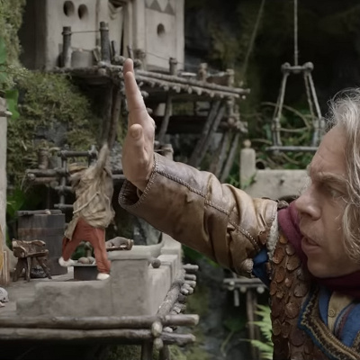 キャスト紹介映像が配信中！