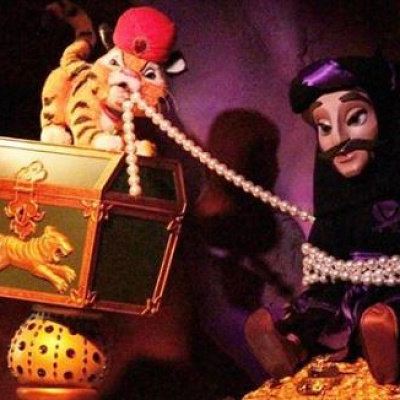 盗賊をこらしめるチャンドゥ