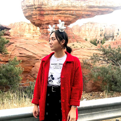 カラーコートコーデ