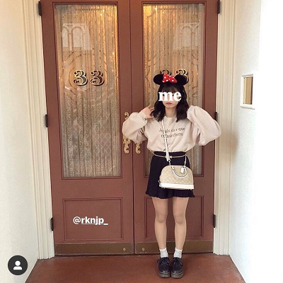 ミニーのカチューシャを合わせたコーデ