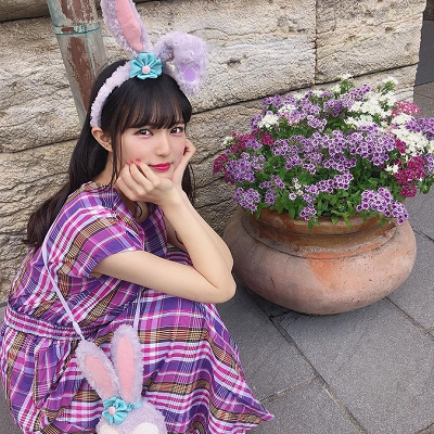 チェック柄×ミモレ丈ワンピースのコーデ