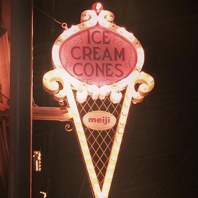 かわいくてレトロな看板が大人気♡