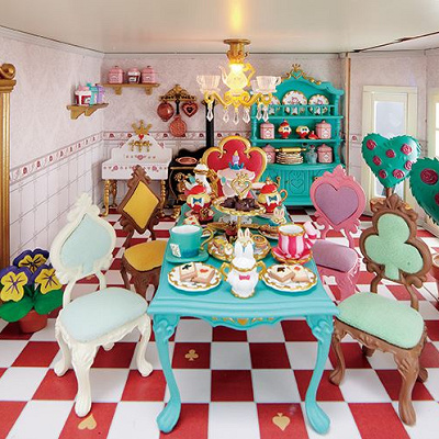 ディズニードールハウス『ふしぎの国のアリス』の部屋