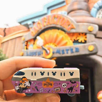 ディズニーリゾートラインのガチャガチャ