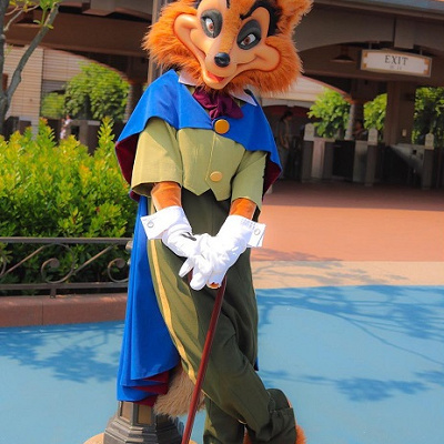 ディズニーシーのエントランス